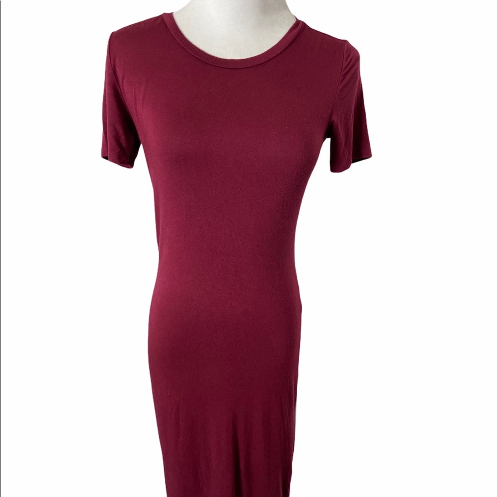 Forever 21 Burgundy short sleeve dress, small